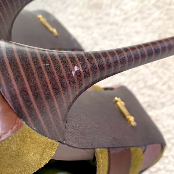 Size 6.5 Fergie safe and brown caged heels - Picture 4 of 5